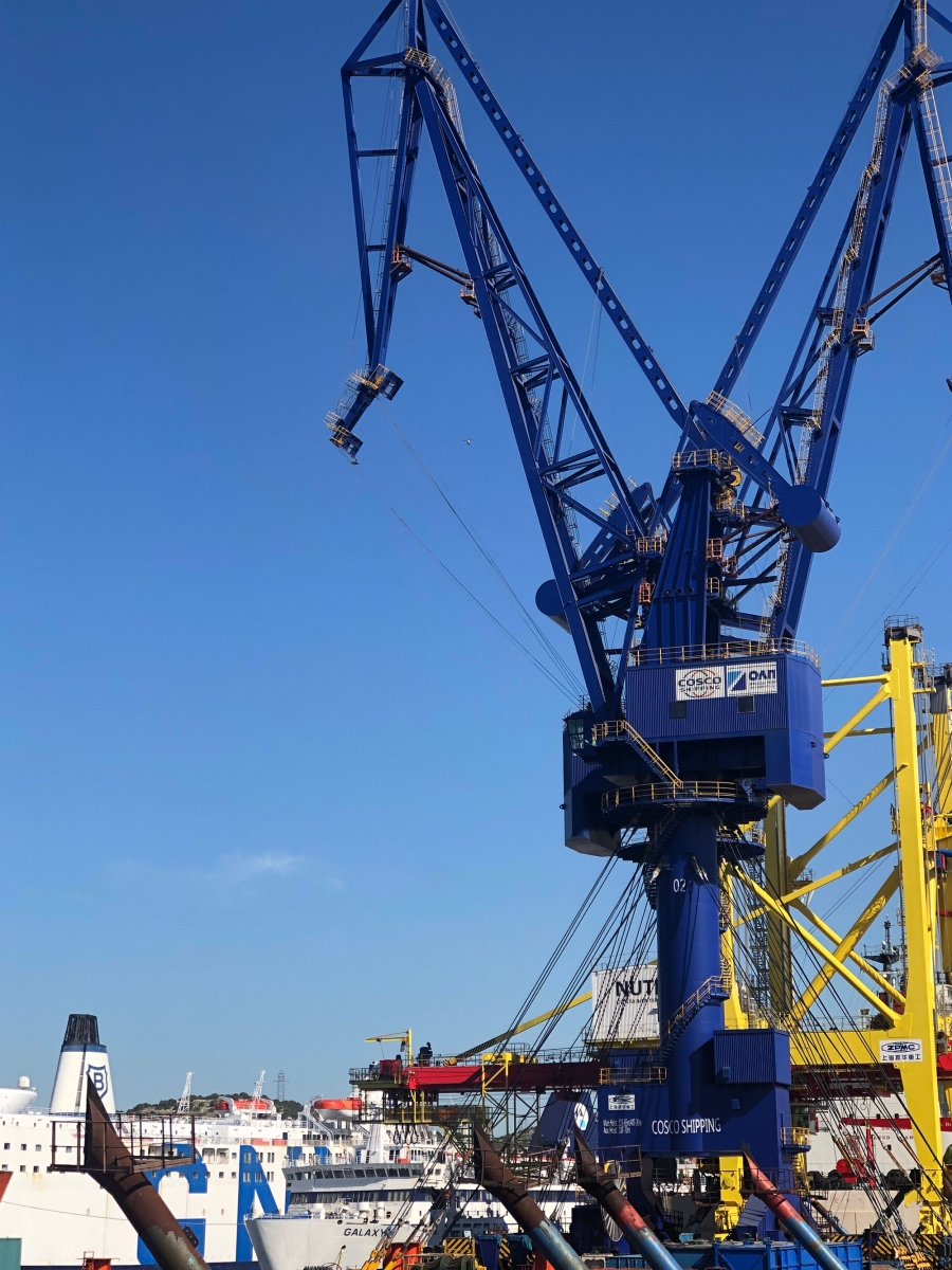 Συνεχίζεται η αναβάθμιση της Ναυπηγοεπισκευαστικής Ζώνης Περάματος με την απόκτηση δύο νέων υπερσύγχρονων ναυπηγικών γερανών