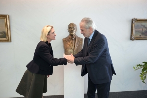 Δωρεά για την ανακαίνιση των χώρων υγιεινής των κοιτώνων των σπουδαστών της ΑΕΝ Ύδρας από το Ίδρυμα «Αντώνιος και Ιωάννης Αγγελικούσης»