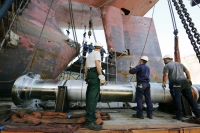 Skaramangas Shipyards completes successfully and on time the alignment of the stern tube and shaft system on a Suezmax tanker