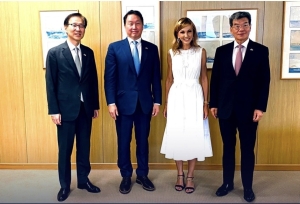 Συνάντηση της Προέδρου ΕΕΕ με τον Ειδικό Απεσταλμένο του Προέδρου της Κορέας