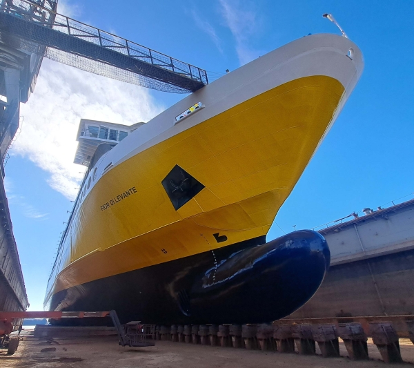 Aegean Protective Coatings S.A. and PPG Apply Cutting-Edge Electrostatic Technology at Greek Shipyards