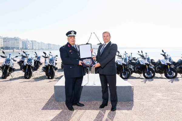 Δωρεά 18 νέων μοτοσυκλετών στην Ελληνική Αστυνομία από την ΟΛΘ Α.Ε.