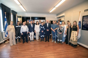 Δεκαπέντε νέοι τεχνίτες, απόφοιτοι της Επαγγελματικής Σχολής Μαθητείας (ΕΠΑΣ) ΔΥΠΑ Ελευσίνας, εντάχθηκαν στο δυναμικό των Ναυπηγείων Ελευσίνας