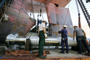 Τα Ναυπηγεία Σκαραμαγκά ολοκλήρωσαν με επιτυχία εργασία απαιτητικής τεχνογνωσίας σε δεξαμενόπλοιο τύπου Suezmax