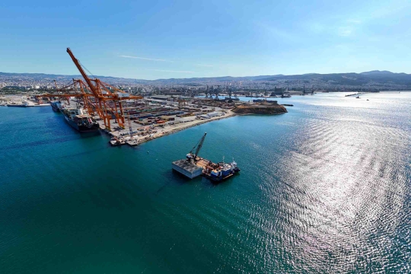 Ιστορική στιγμή η κατασκευή του 6ου Προβλήτα στο λιμάνι της Θεσσαλονίκης