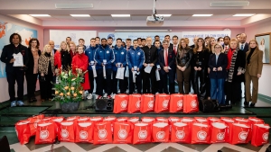 Η ΠΑΕ Ολυμπιακός στο πλευρό των παιδιών της ΕΛΠΙΔΑΣ