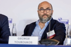 Global Ship Lease acquires Three 8,600 TEU Containerships